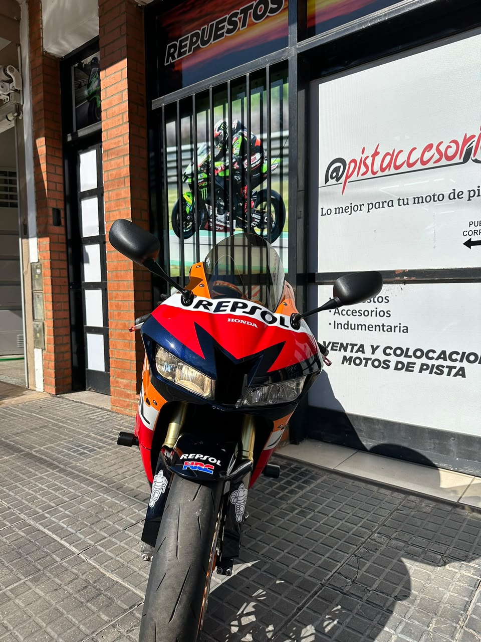 BURBUJA PARABRISAS ZERO GRAVITY CORSA HONDA CBR600RR / ABS 2013-2025 TRANSPARENTE-AHUMADO - Imagen 9