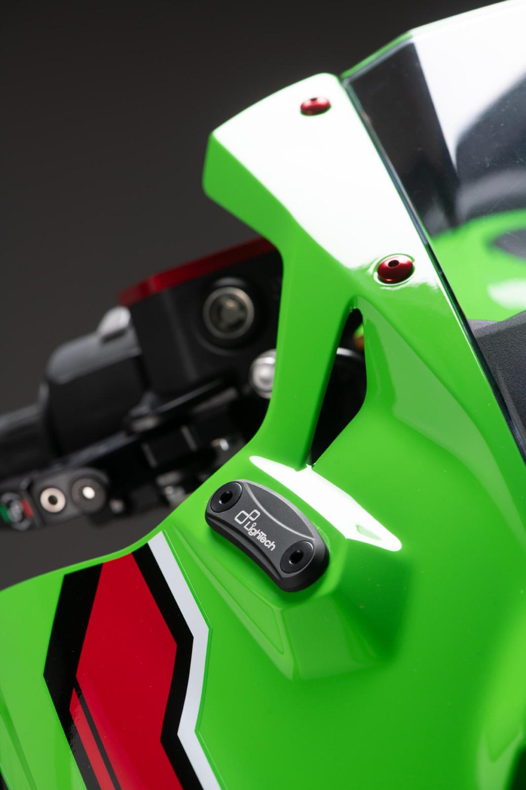 TAPAS ESPEJO LIGHTECH PARA KAWASAKI ZX10R 2011-2015 / 2021+ - Imagen 4