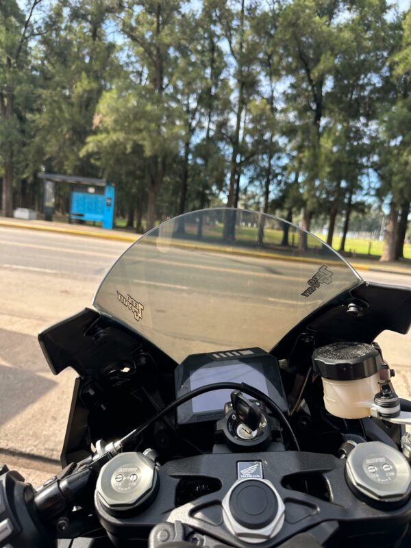 BURBUJA PARABRISAS ZERO GRAVITY CORSA HONDA CBR1000RR 2017-2025 - Image 4
