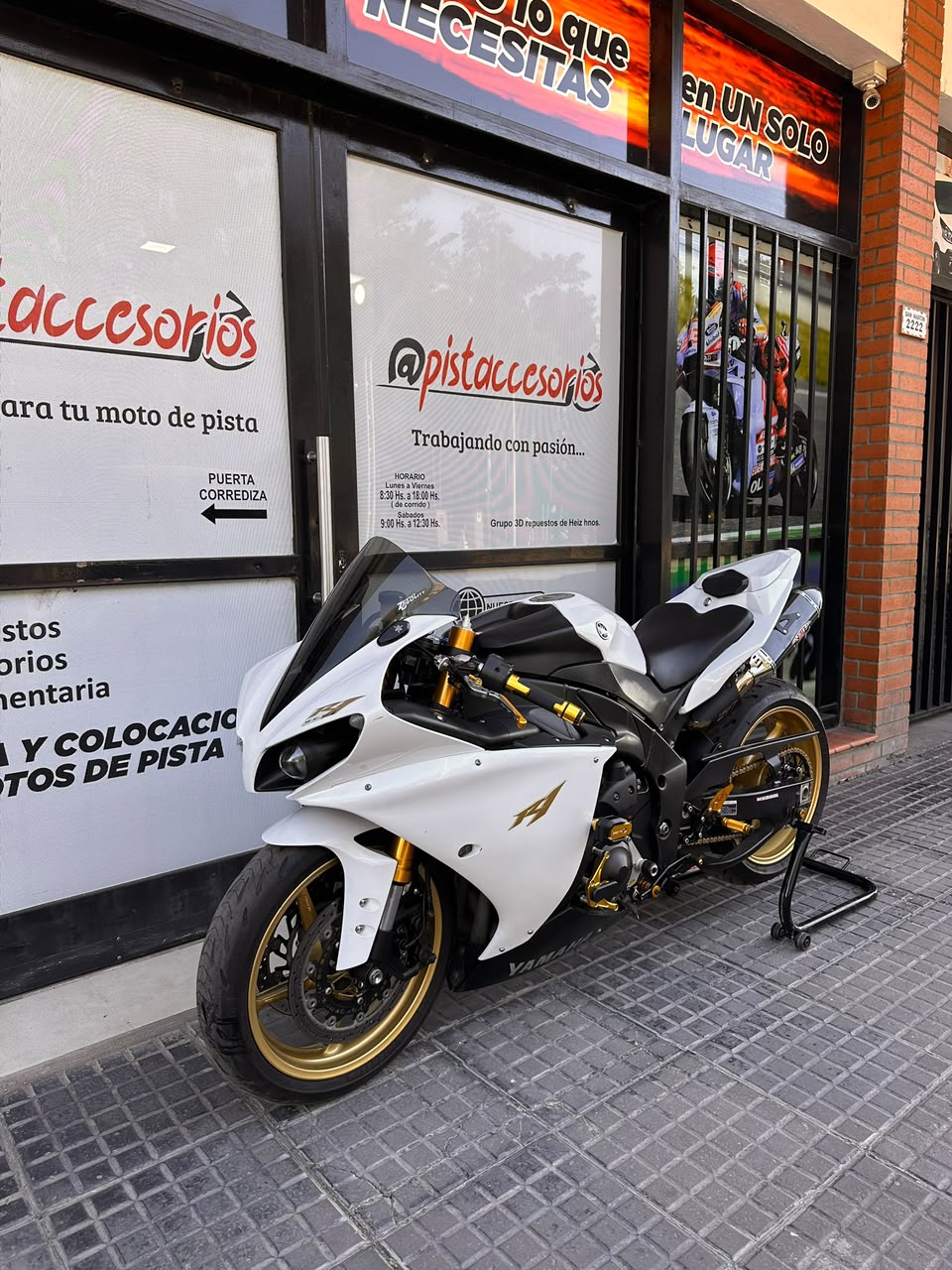 BURBUJA PARABRISAS ZERO GRAVITY CORSA YAMAHA YZF R1 2009-2014 - Imagen 5