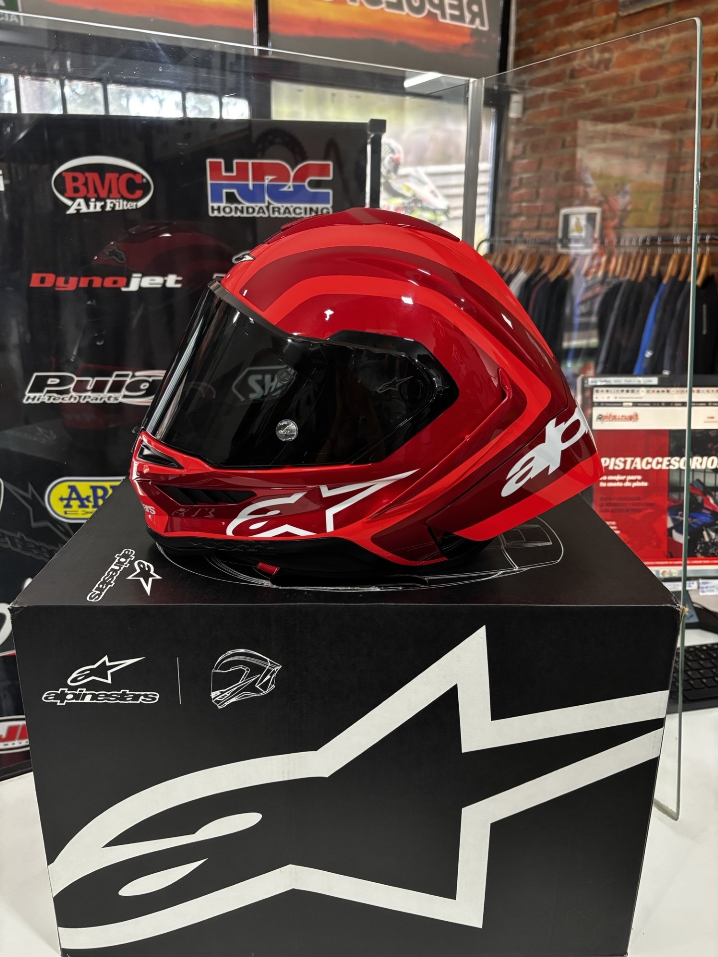 CASCO ALPINESTARS SUPERTECH R10 ARIUS NEGRO/BLANCO/DOBLE ROJO - Imagen 21