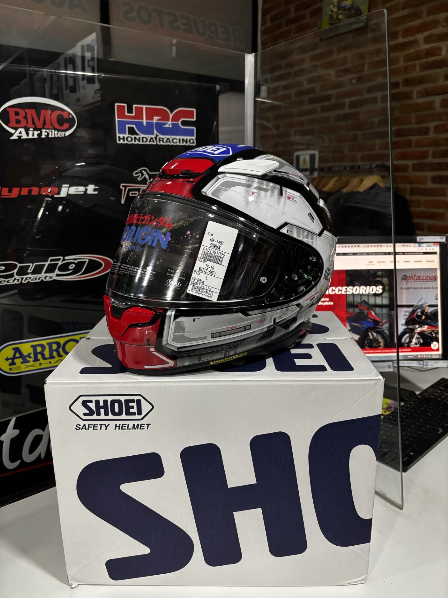 CASCO SHOEI GUNDAM RF-1400 RX-78-02 - Imagen 5