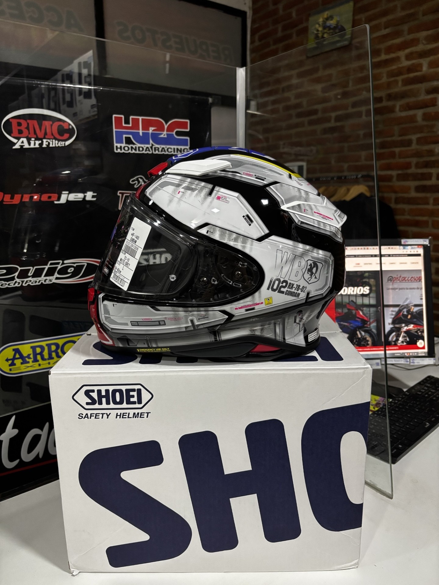 CASCO SHOEI GUNDAM RF-1400 RX-78-02 - Imagen 6