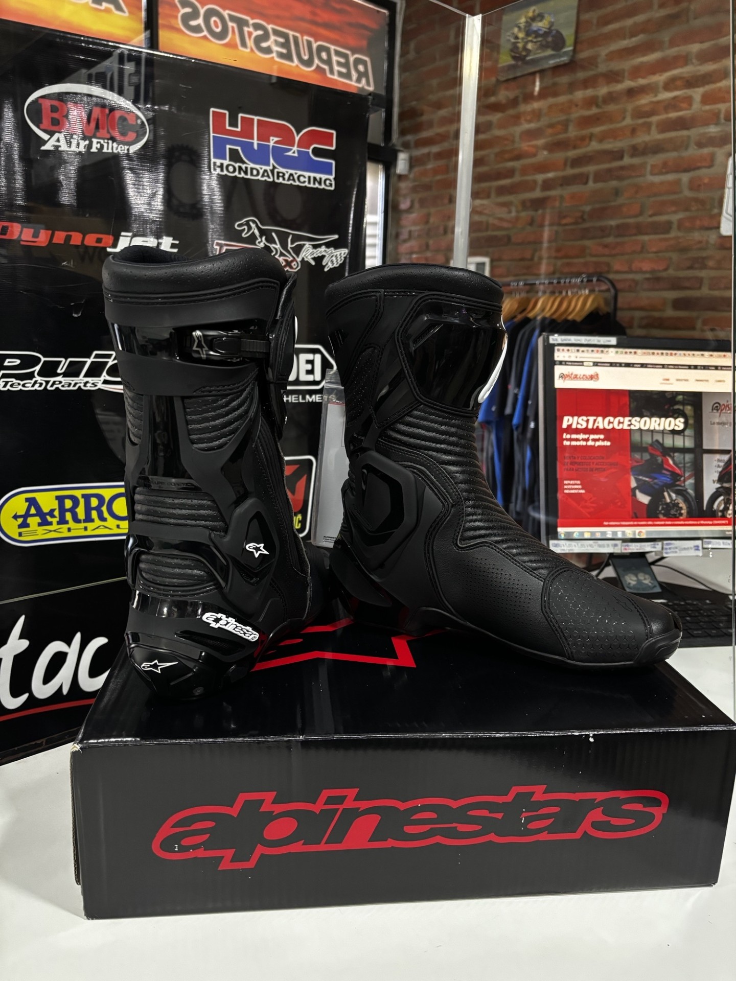BOTAS SMX-PLUS V2 VENTILADAS ALPINESTARS - Imagen 13
