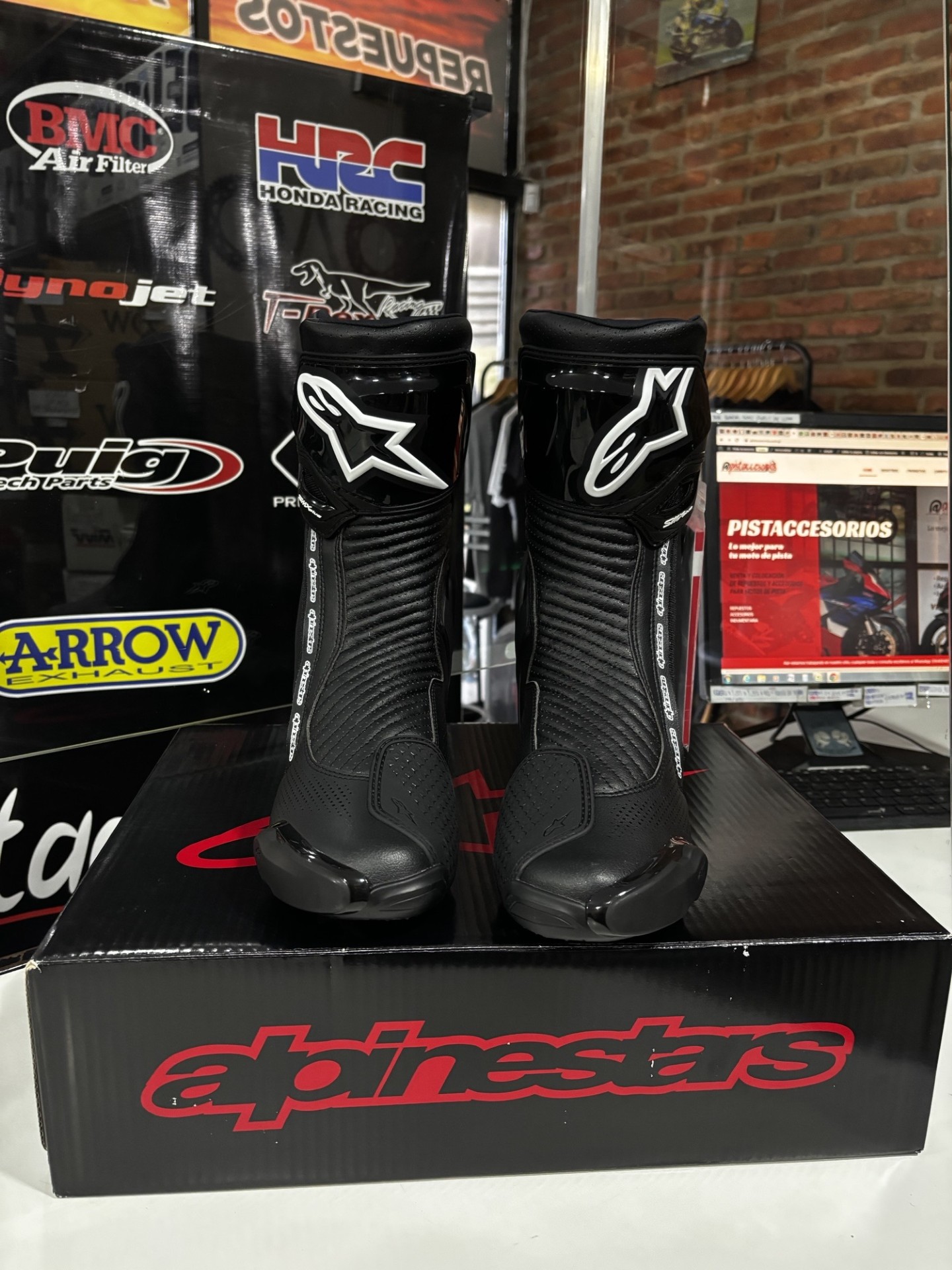 BOTAS SMX-PLUS V2 VENTILADAS ALPINESTARS - Imagen 15