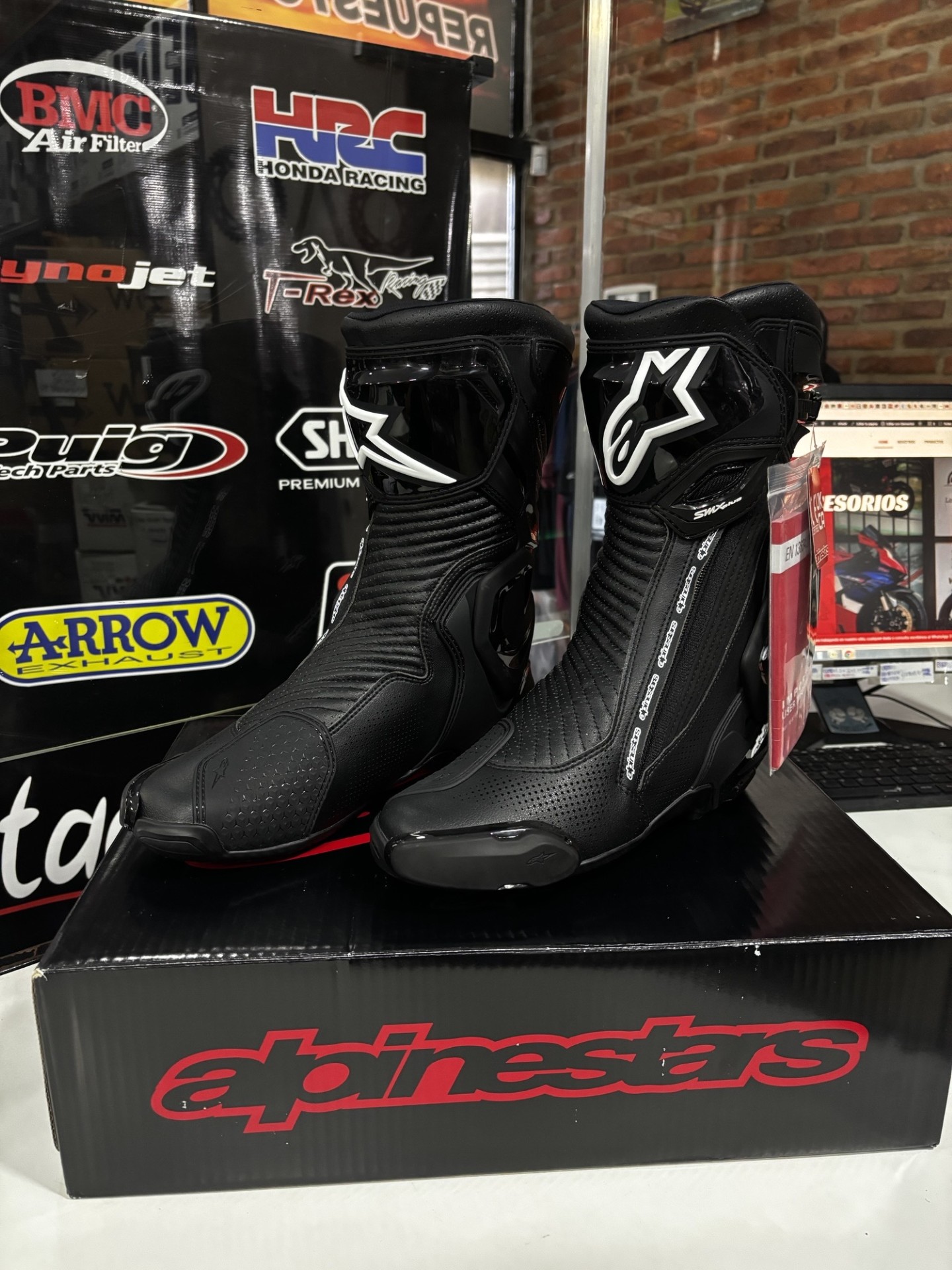 BOTAS SMX-PLUS V2 VENTILADAS ALPINESTARS - Imagen 16