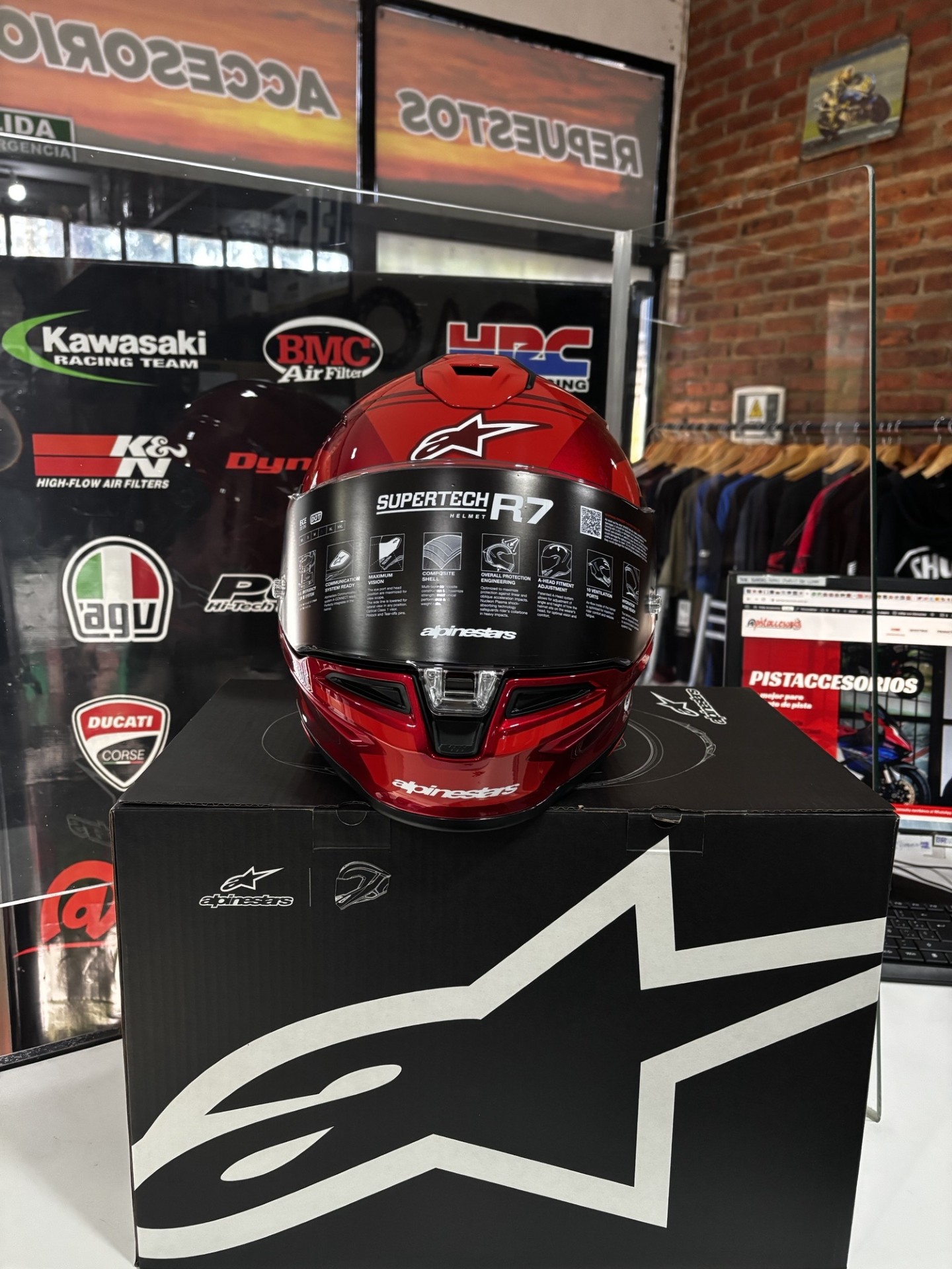 CASCO SUPERTECH S-R7 A-CORE ROJO BRILLANTE/BLANCO ALPINESTARS - Imagen 10