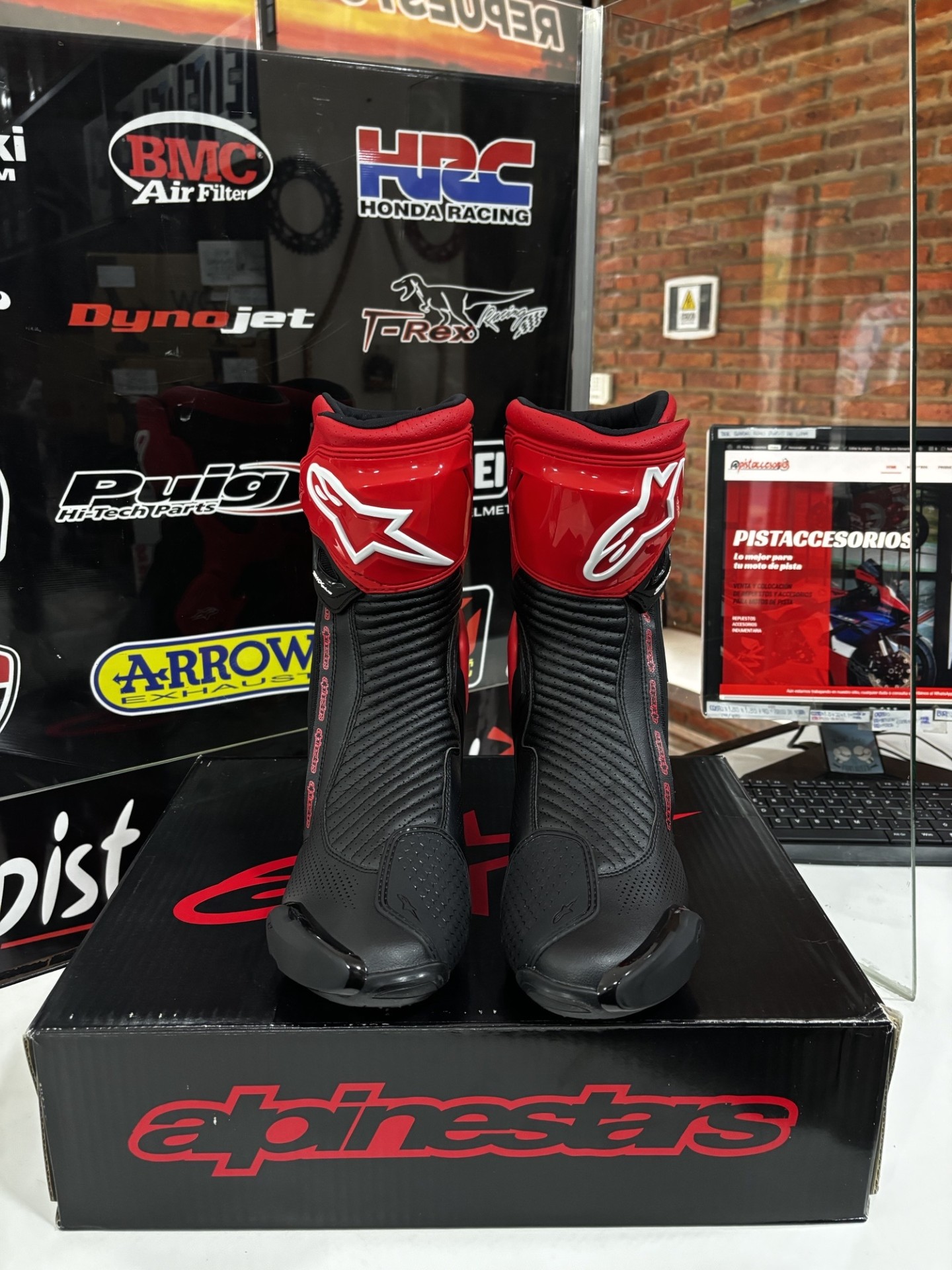 BOTAS SMX-PLUS V2 VENTILADAS ALPINESTARS - Imagen 24