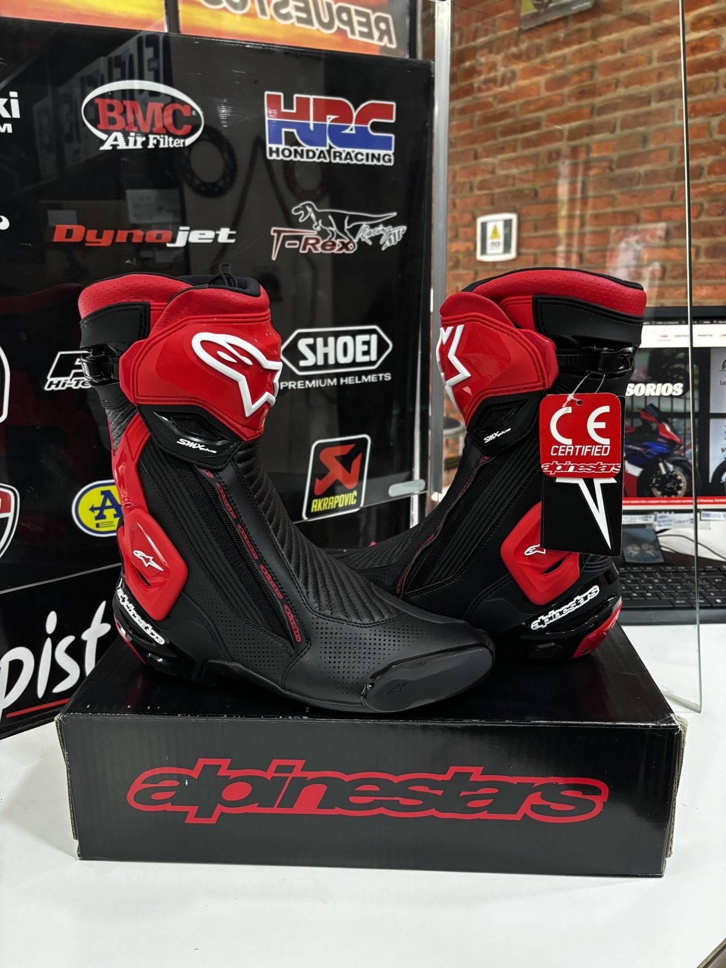 BOTAS SMX-PLUS V2 VENTILADAS ALPINESTARS - Imagen 30