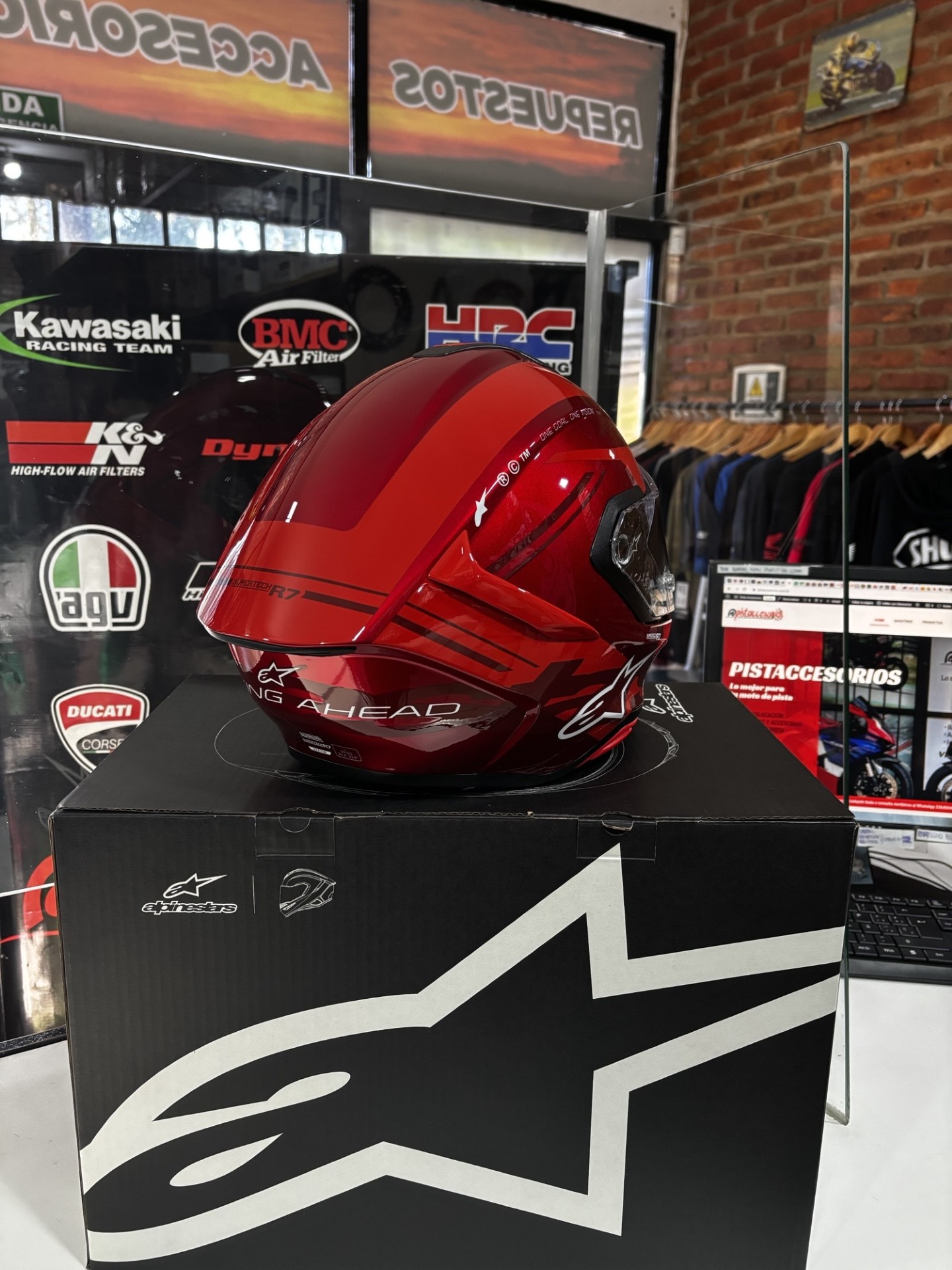 CASCO SUPERTECH S-R7 A-CORE ROJO BRILLANTE/BLANCO ALPINESTARS - Imagen 14