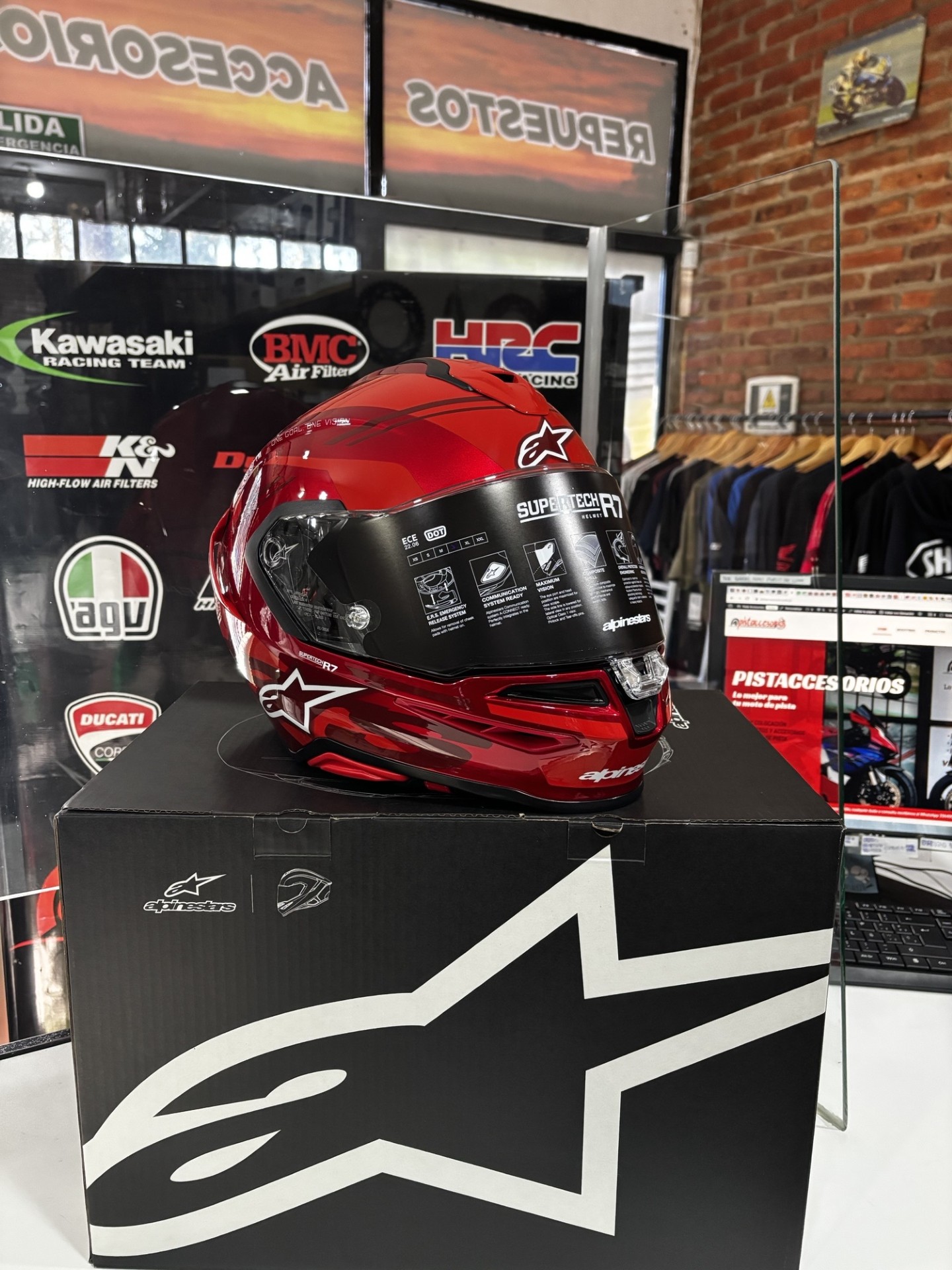 CASCO SUPERTECH S-R7 A-CORE ROJO BRILLANTE/BLANCO ALPINESTARS - Imagen 16