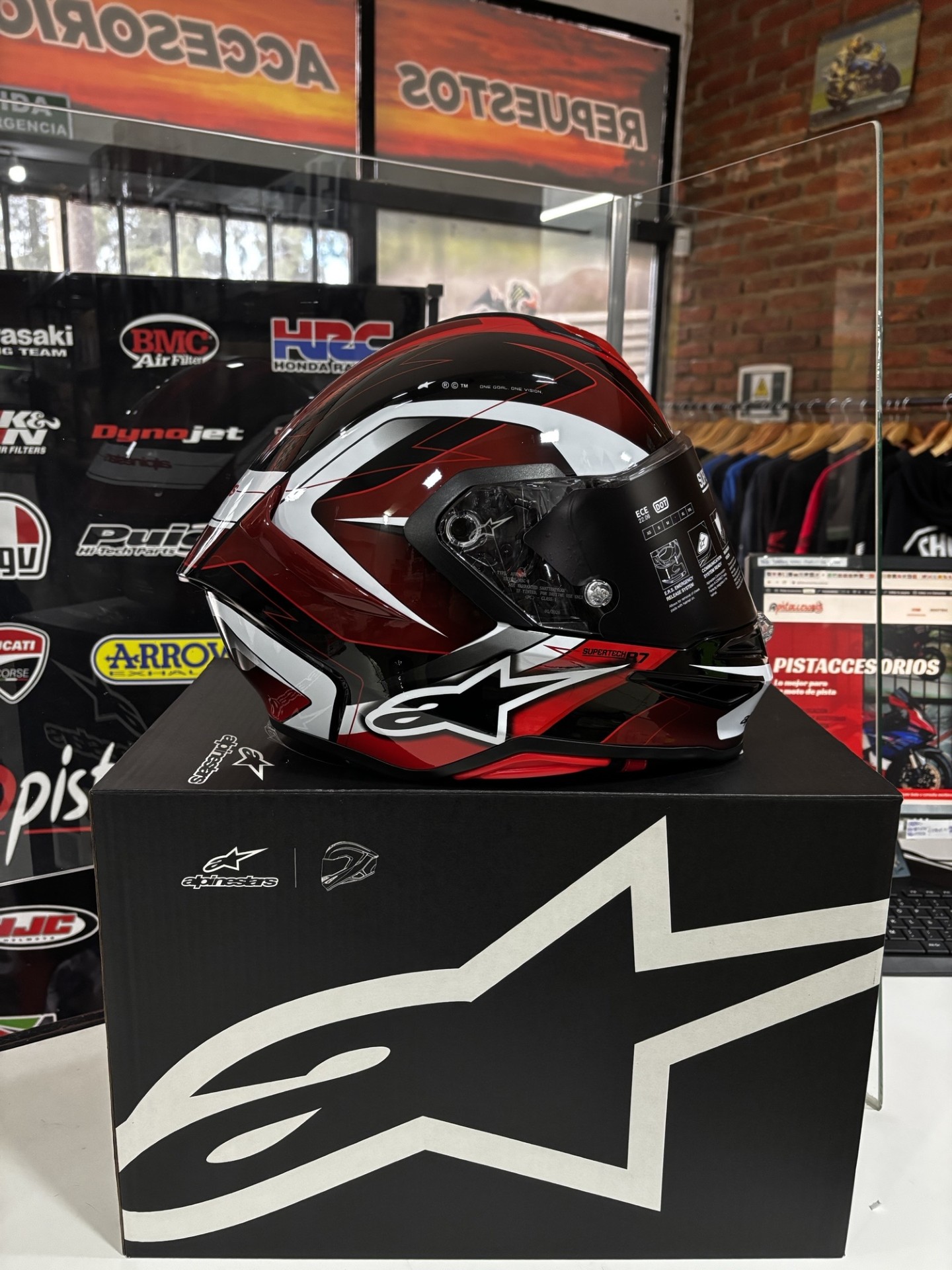 CASCO SUPERTECH S-R7 KINETIS BLANCO/ROJO/NEGRO/GRIS ALPINESTARS - Imagen 10