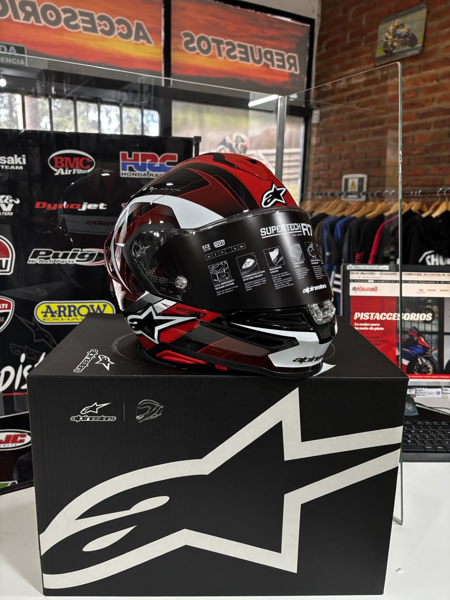 CASCO SUPERTECH S-R7 KINETIS BLANCO/ROJO/NEGRO/GRIS ALPINESTARS - Imagen 11