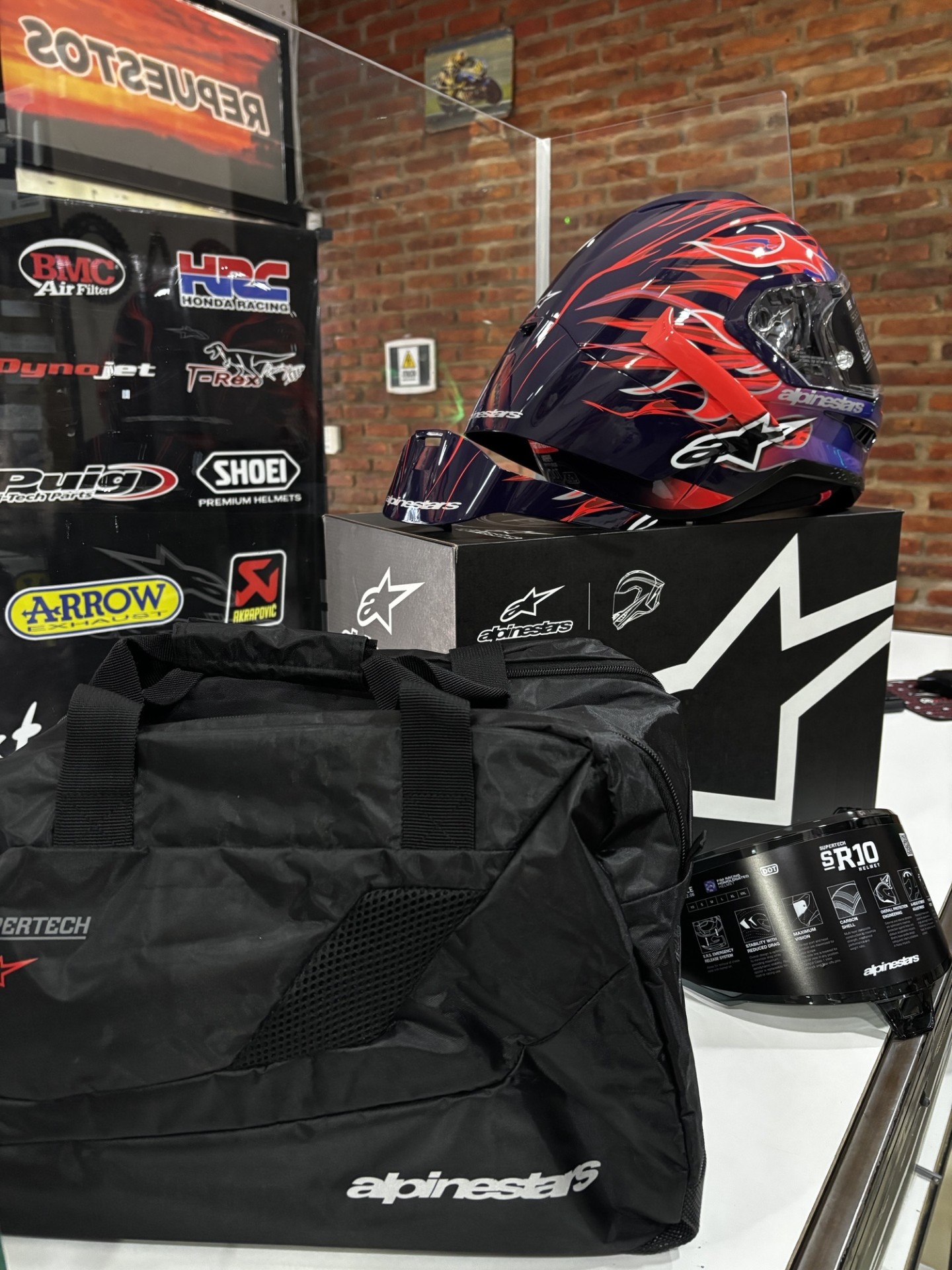 CASCO SUPERTECH R10 FLYTE EDICION LIMITADA ALPINESTARS - Imagen 23