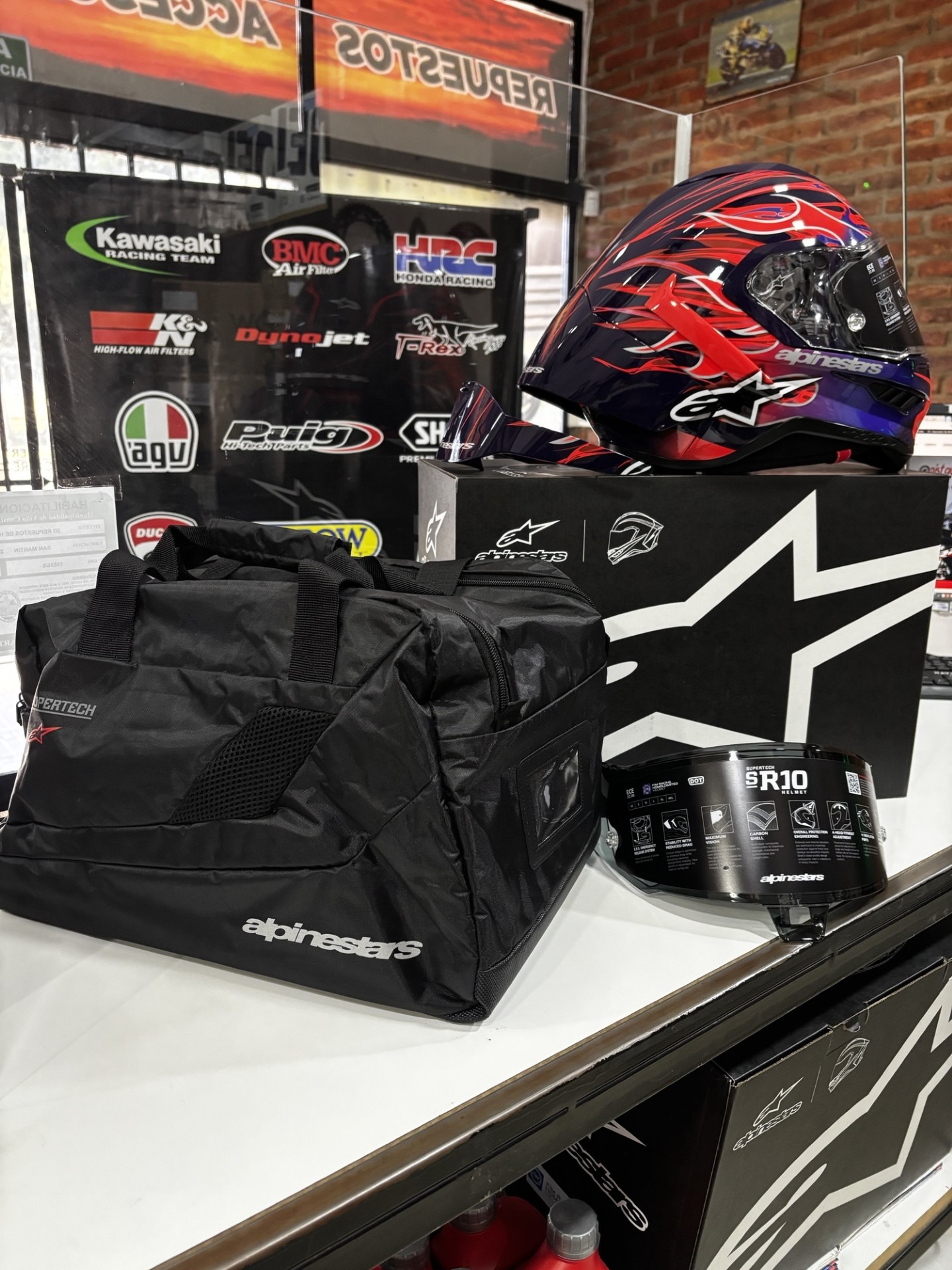 CASCO SUPERTECH R10 FLYTE EDICION LIMITADA ALPINESTARS - Imagen 24