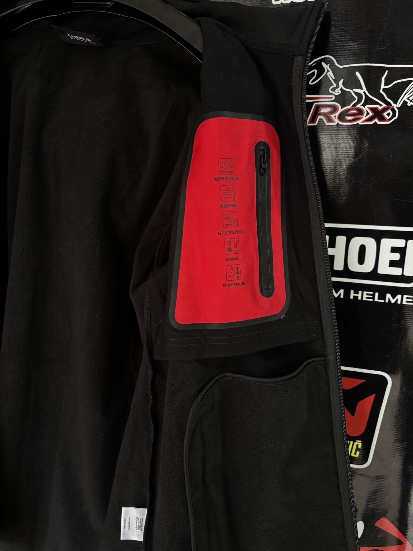 CAMPERA SOFTSHELL OFICIAL AKRAPOVIC BODY LINE HOMBRE - Imagen 16