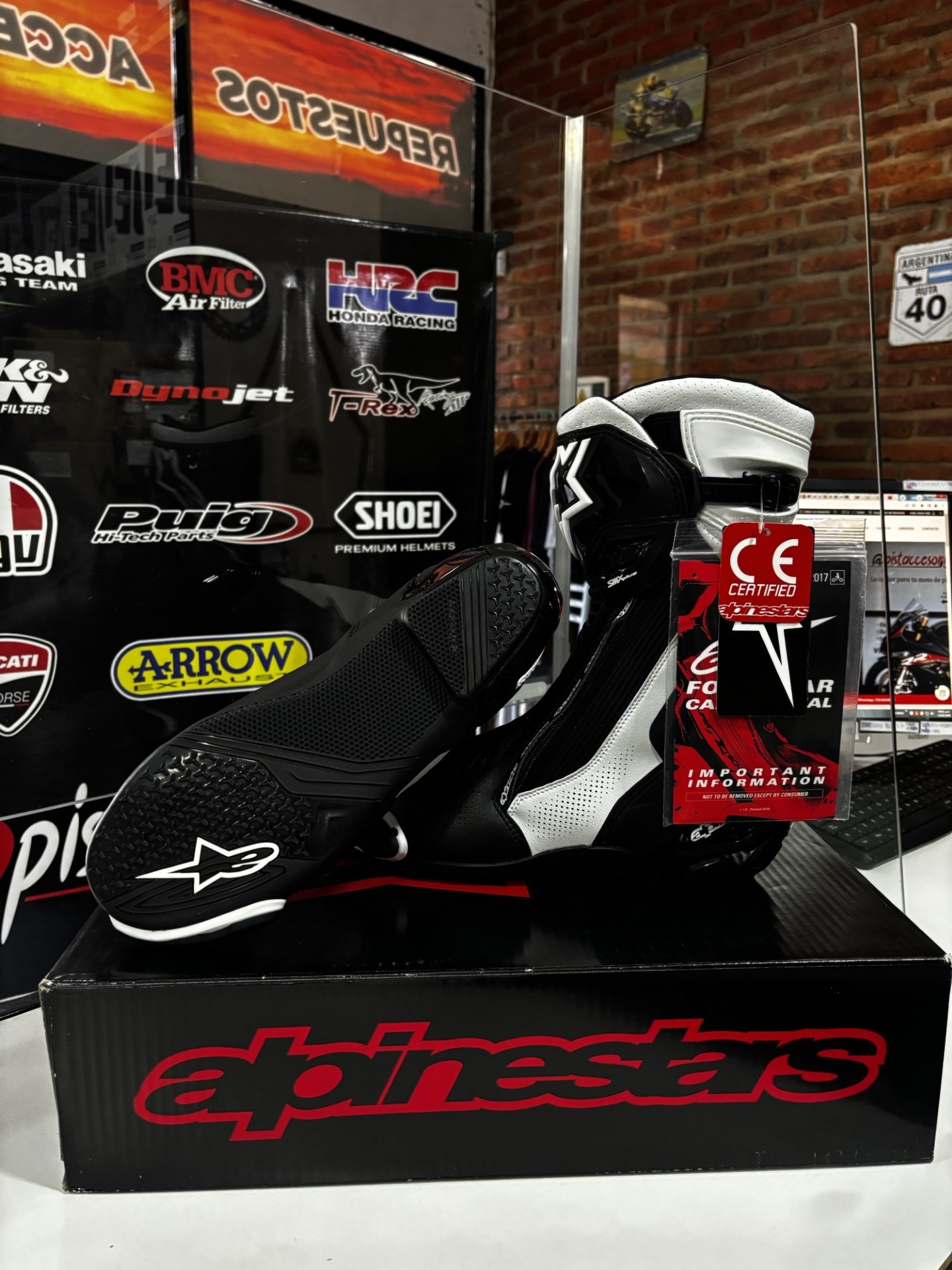 BOTAS SMX-PLUS V2 VENTILADAS ALPINESTARS - Imagen 21