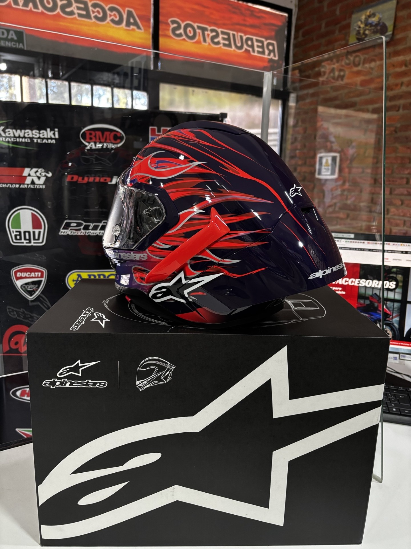 CASCO SUPERTECH R10 FLYTE EDICION LIMITADA ALPINESTARS - Imagen 17