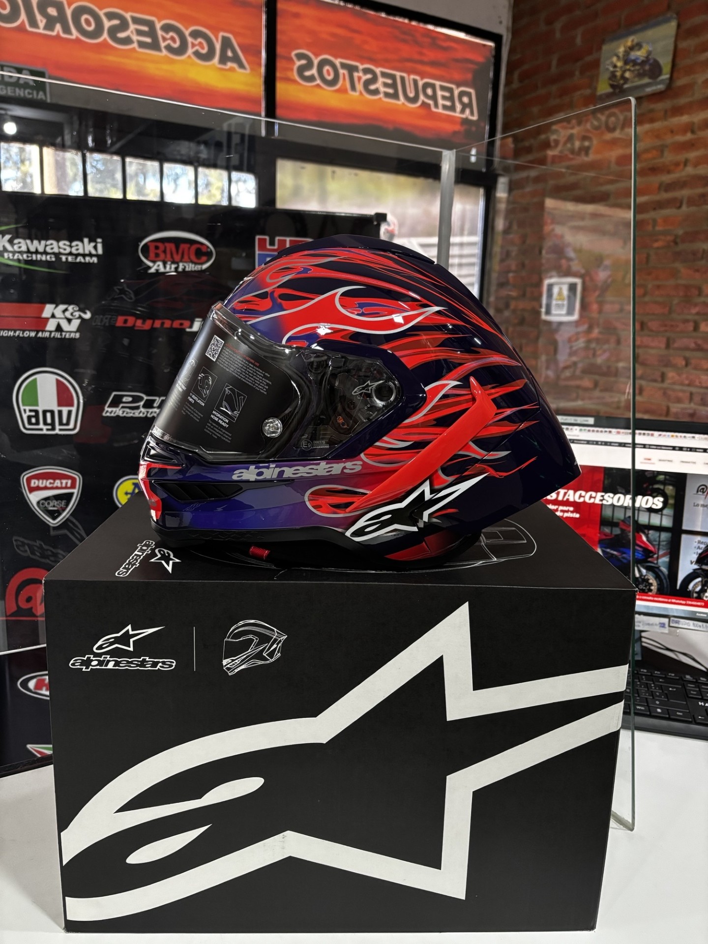 CASCO SUPERTECH R10 FLYTE EDICION LIMITADA ALPINESTARS - Imagen 18