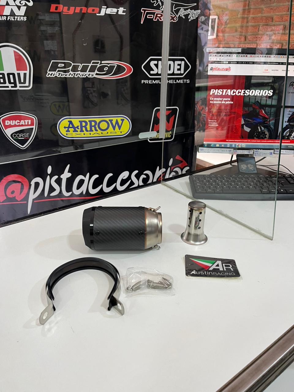 ESCAPE UNIVERSAL AUSTIN RACING DE FIBRA DE CARBONO DE 60MM - Imagen 7