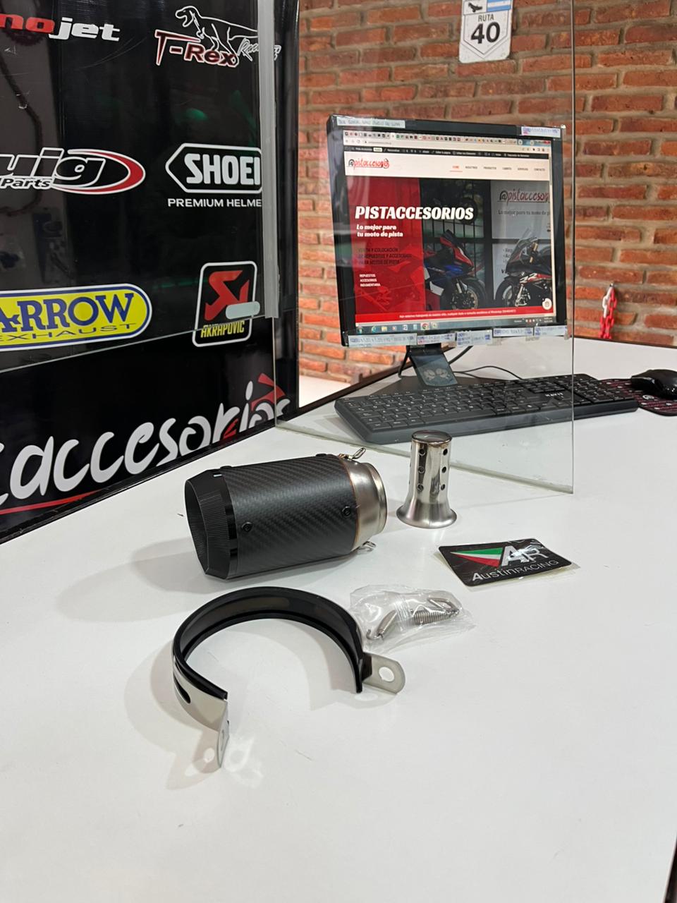 ESCAPE UNIVERSAL AUSTIN RACING DE FIBRA DE CARBONO DE 60MM - Imagen 8