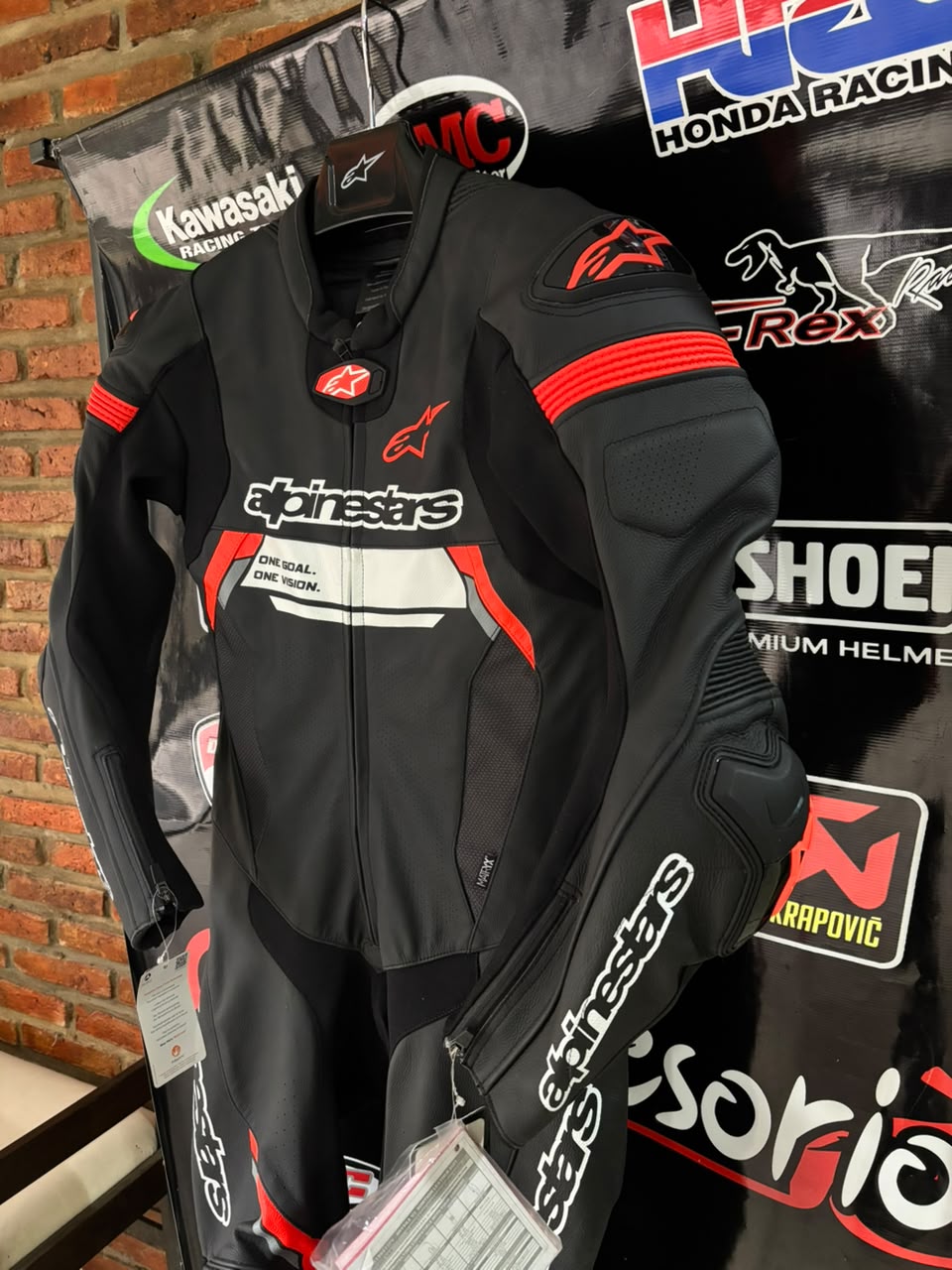 MONO MISSILE V2 IGNITION 1 PIEZA DE CUERO ALPINESTARS - Imagen 11