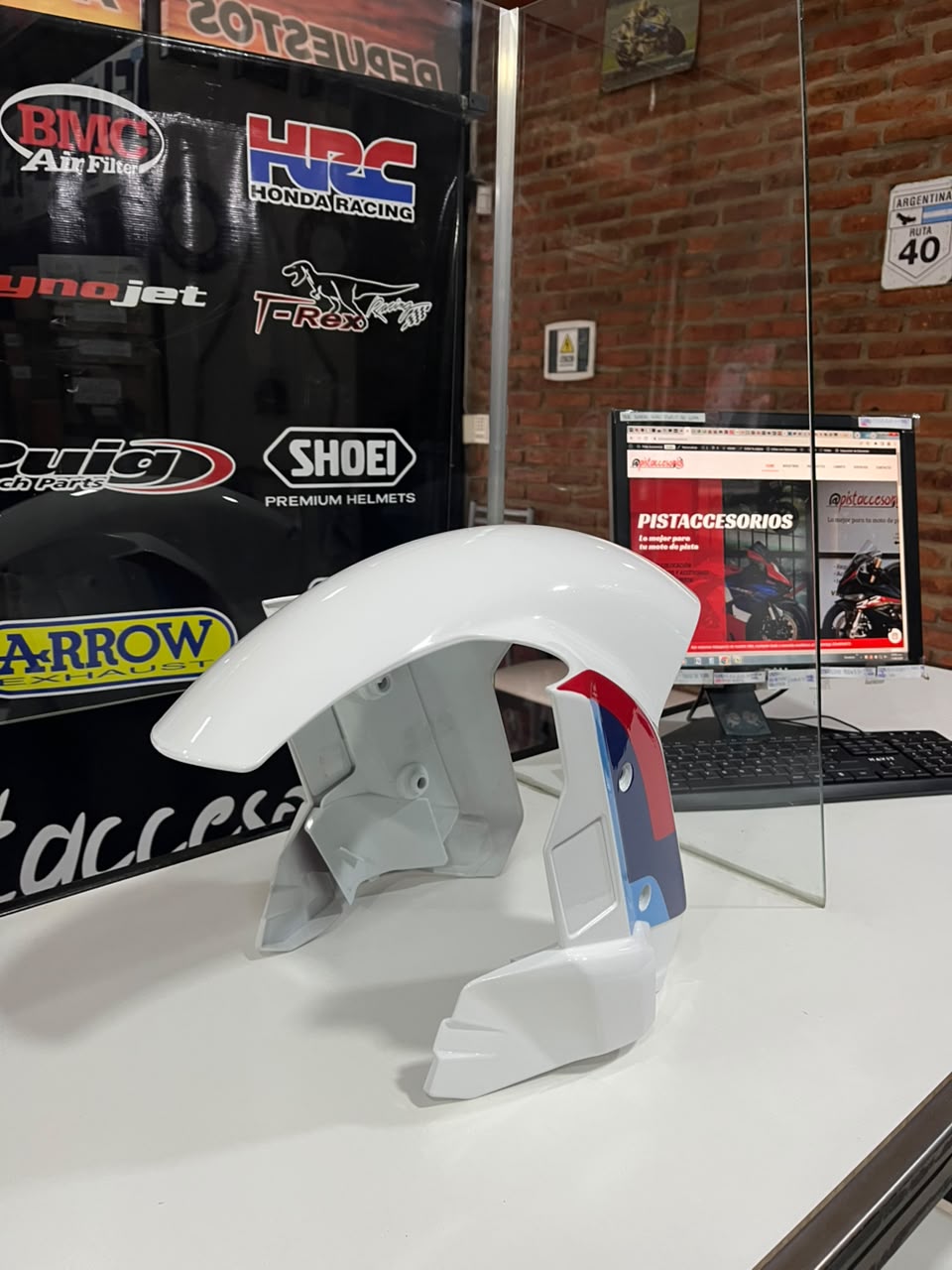 GUARDABARROS DELANTERO BMW S1000R / RR 2019-2025 - Imagen 6